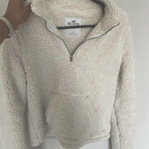 Hollister White Sherpa!